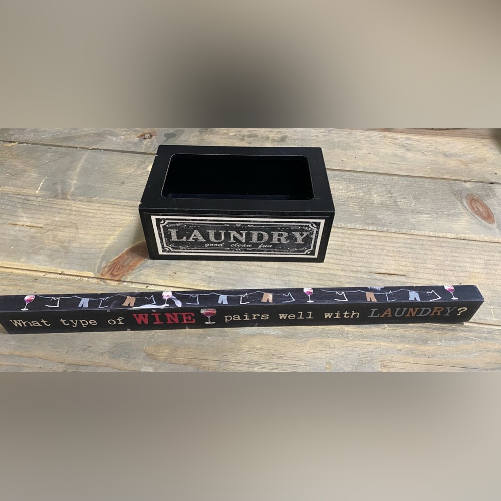 Laundry decor set.